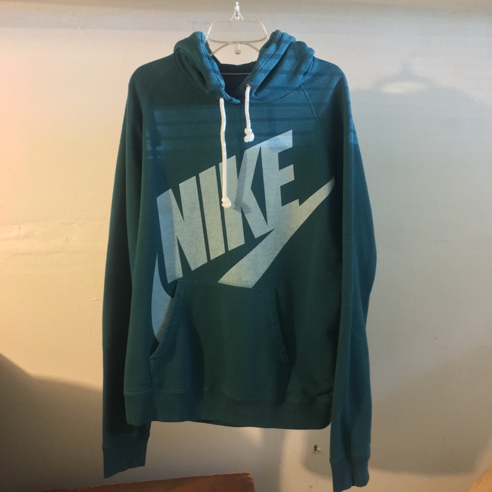 Womens Nike Hoodie/ L